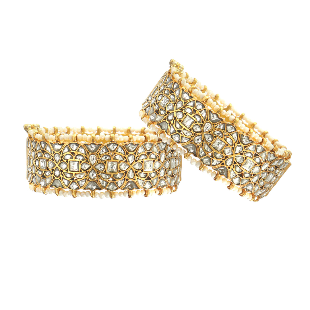 Adorable Gold-Plated Silver Kundan-Jadau Bangle