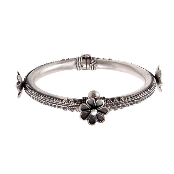 Beautiful Silver Floral Pearl Stone Bangle