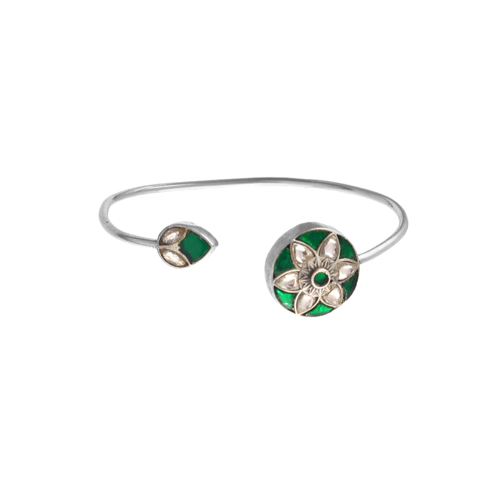 Silver Green & White Kundan-Jadau Twister Bangle