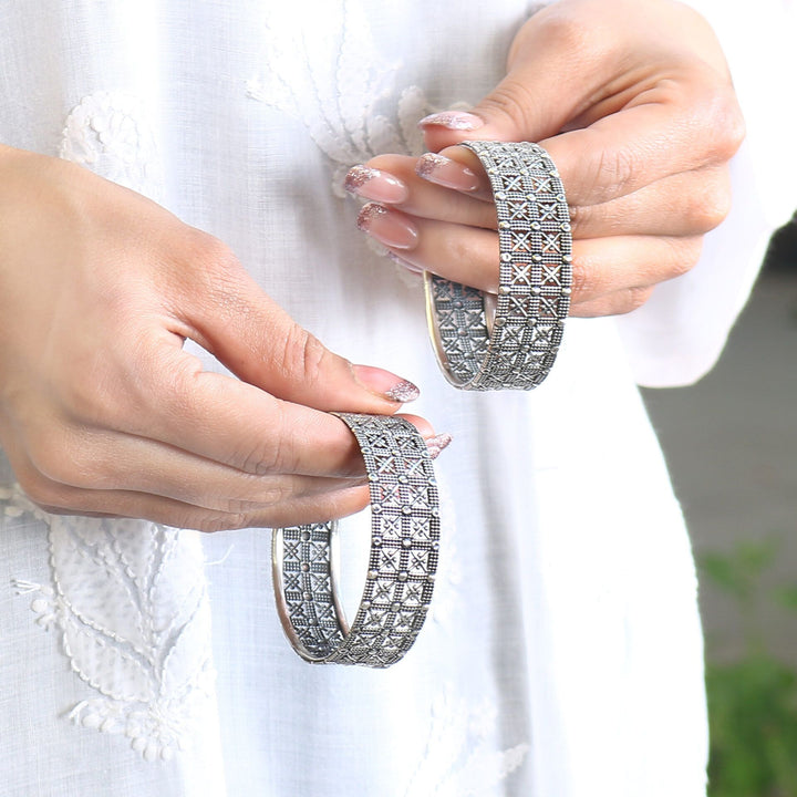 Silver Oxidized Antique Classic Bangle