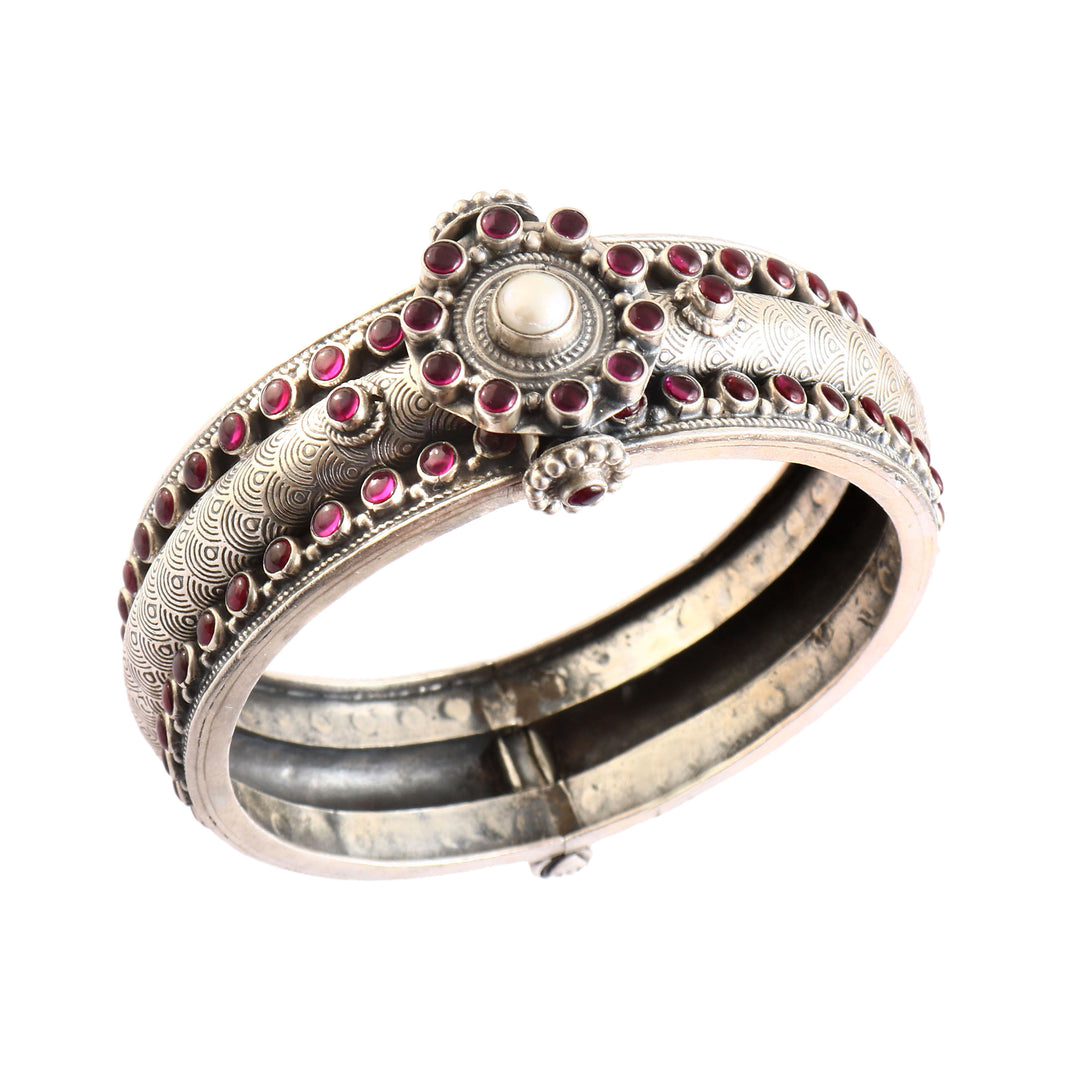 Silver Oxidized Pink & White Openable Bangle