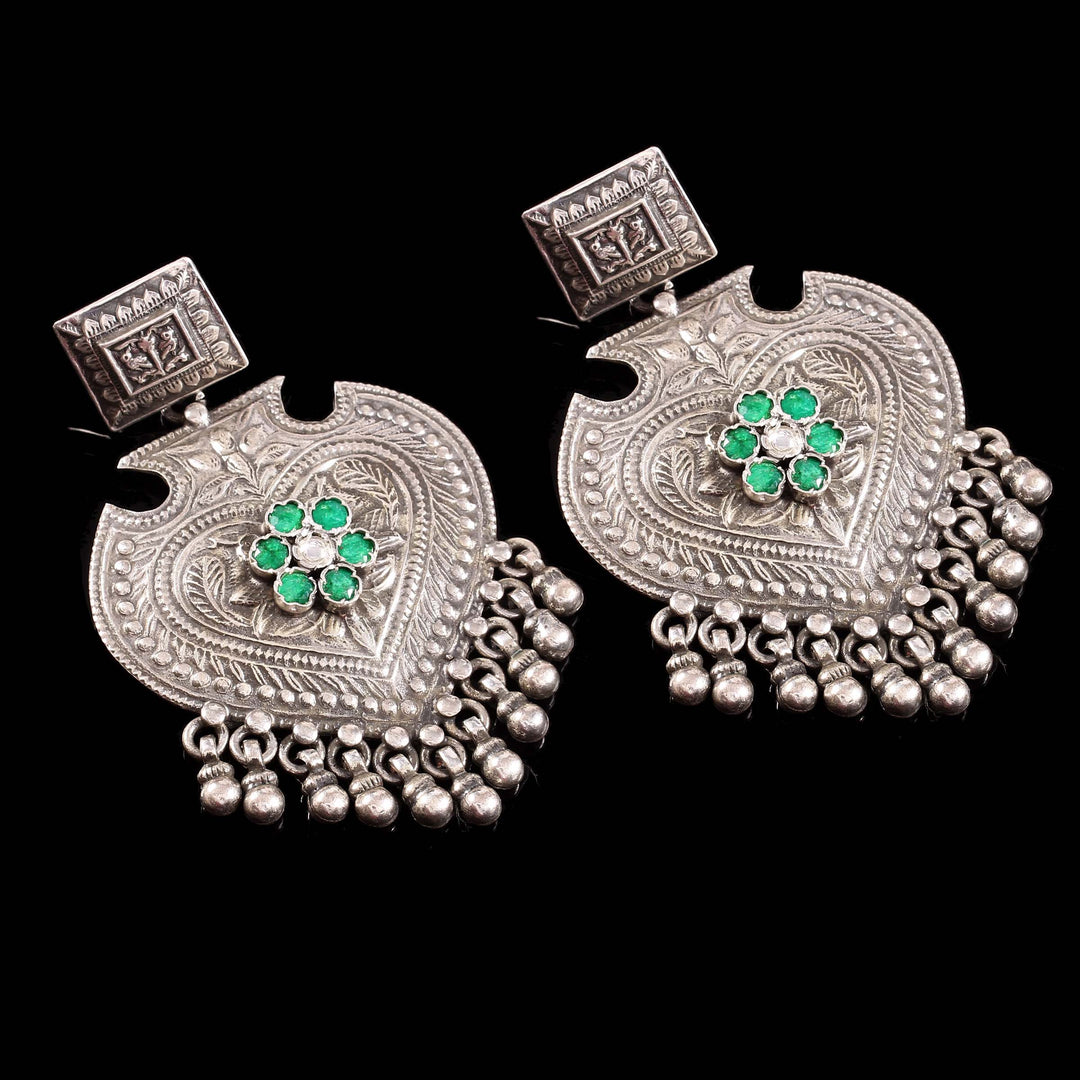 Silver Statement, Adorable Leaf Design Stud Earrings