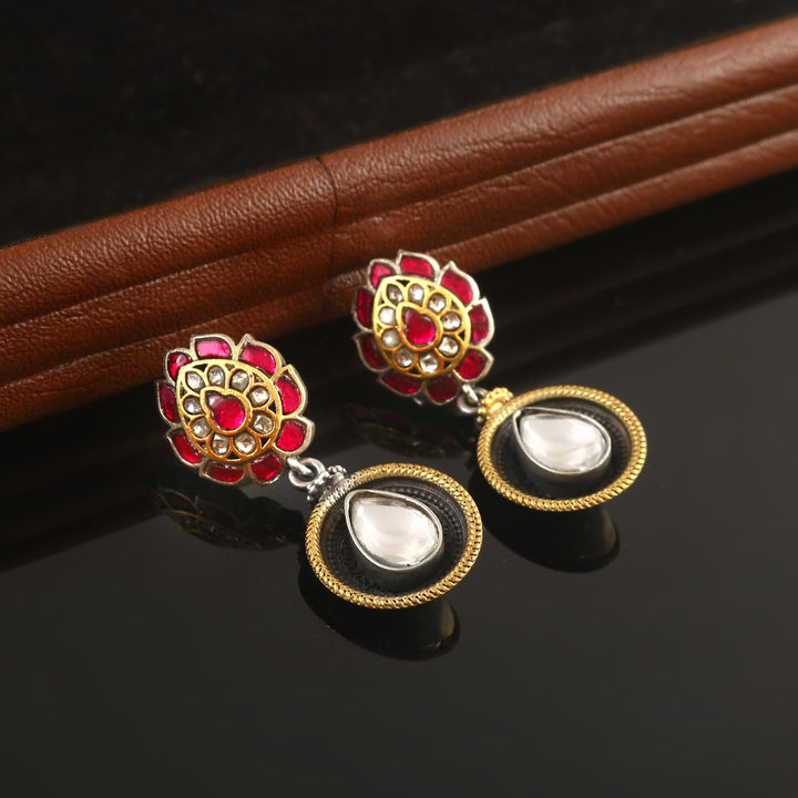 Adorable Silver Dual-Tone Teardrop Ear Studs