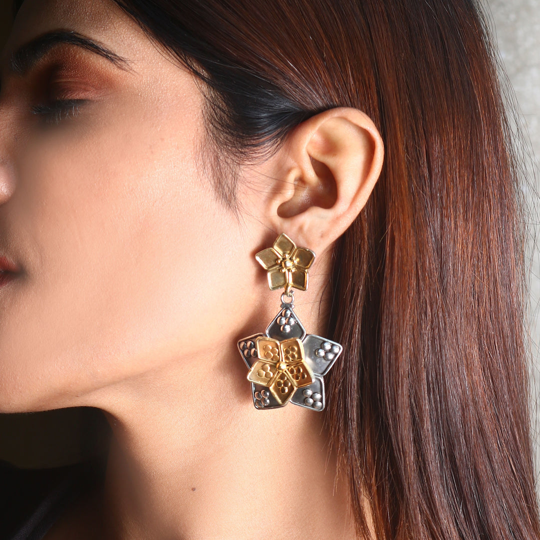 Antique Silver Floral Dual Tone Stud Earrings