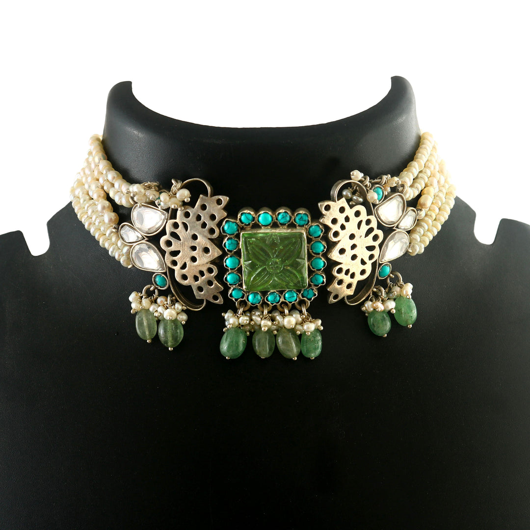 Adorable Silver Choker Necklace With Pearl