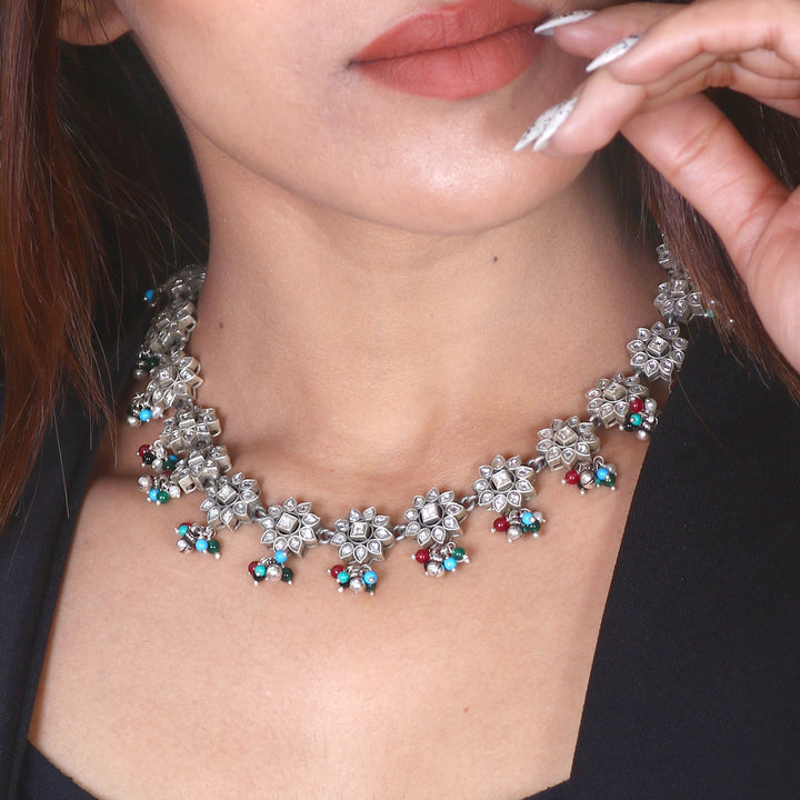 Beautiful Silver Floral Kundan White Choker Necklace