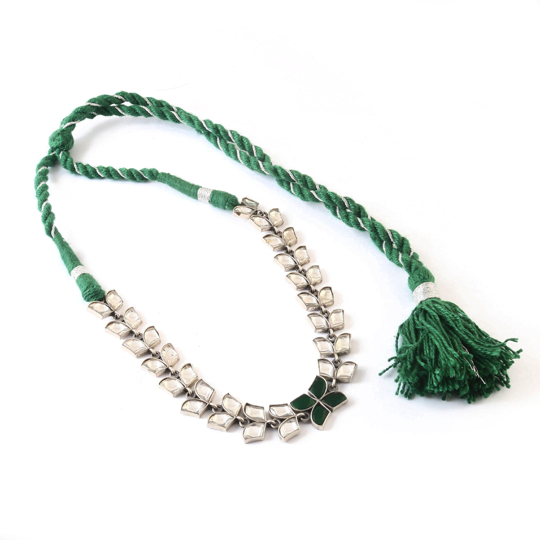 Silver Floral & Leaf Kundan-Jadau Choker Necklace
