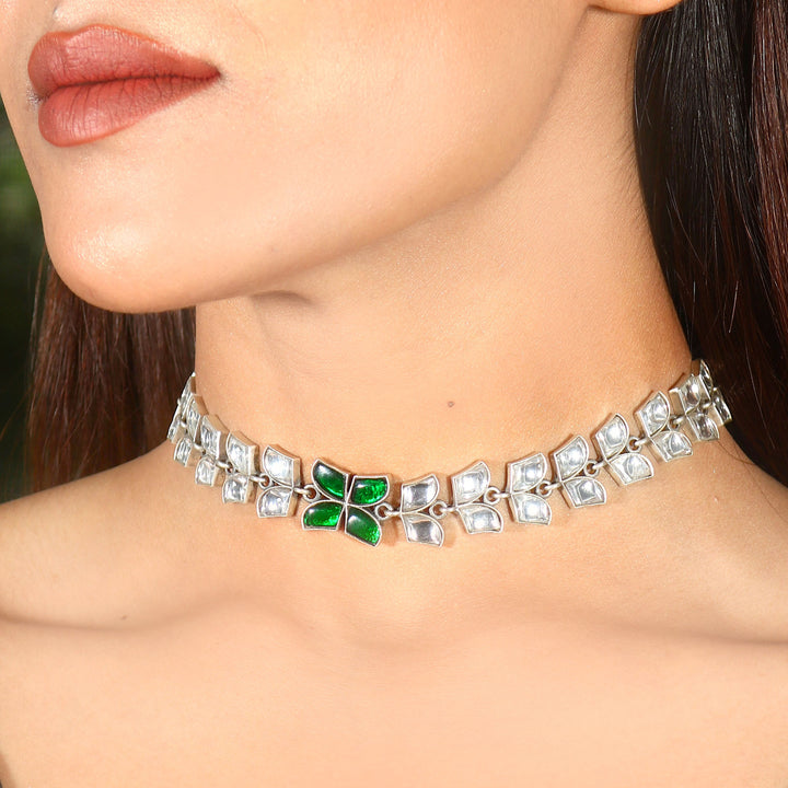 Silver Floral & Leaf Kundan-Jadau Choker Necklace