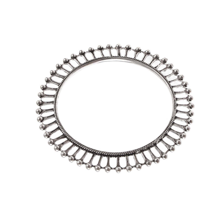 Silver Circle Design Adorable Bangle