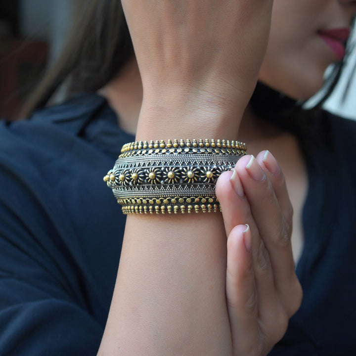 Gold Plated Silver, Statement Floral Adorable Thread Bangle