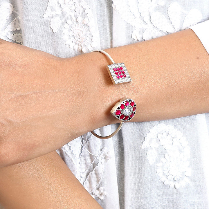 Silver Floral Pink & White Kundan Bangle