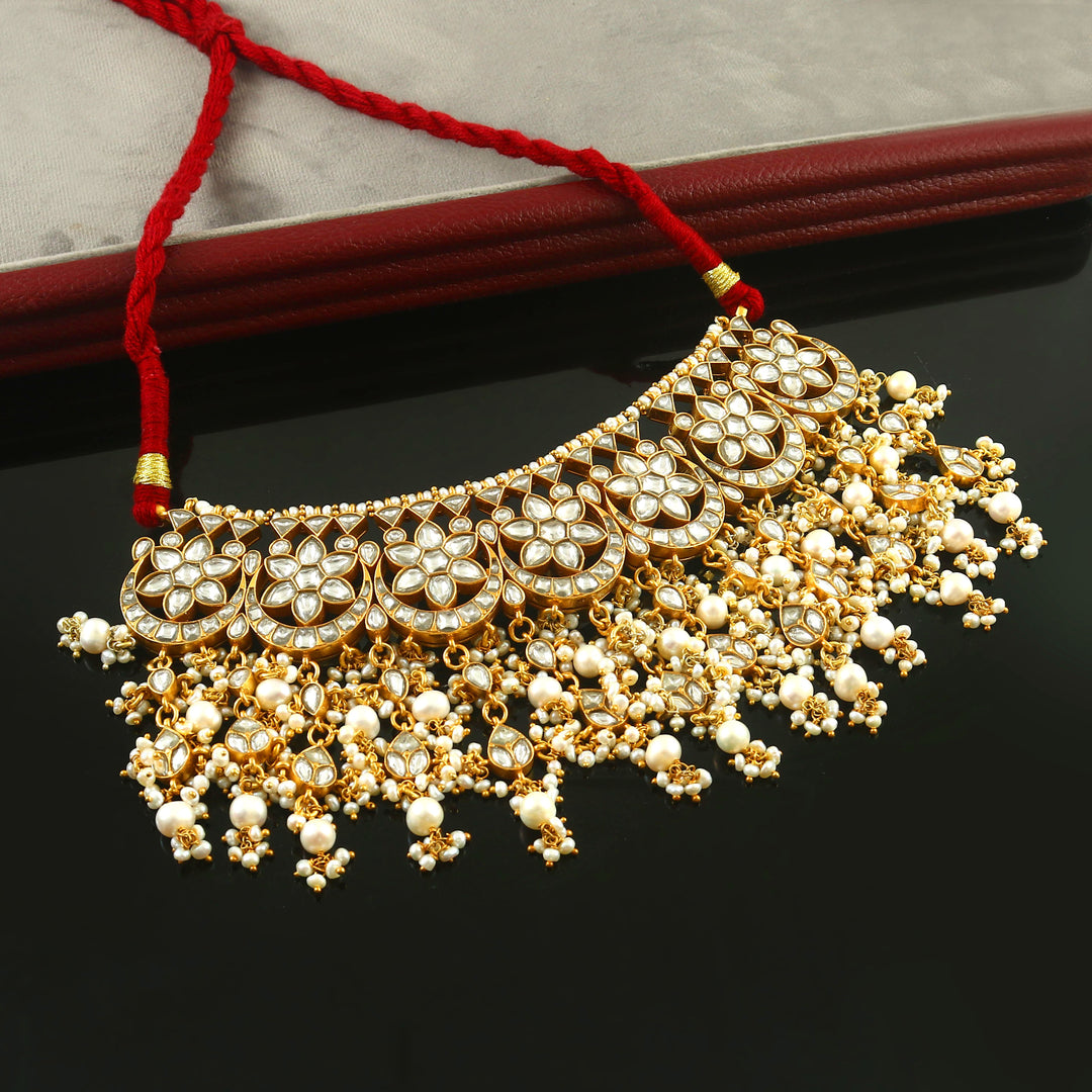 Adorable Gold-Plated Silver Floral Kundan-Jadau Necklace